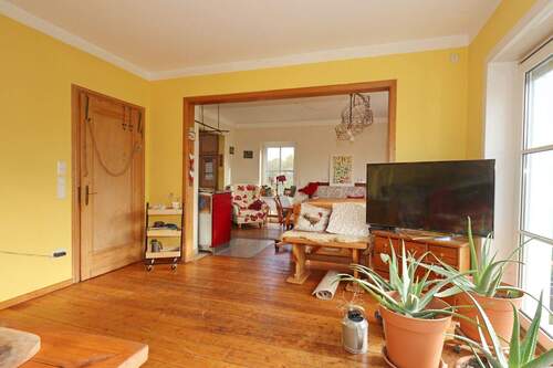 Blick in den Essbereich - 