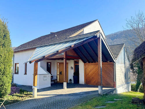 Straßenansicht - 8 Zimmer Einfamilienhaus zum Kaufen in Traben-Trarbach-Traben