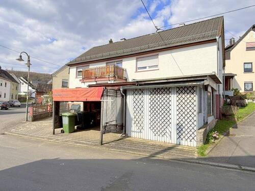 Vorderansicht 2 - 8 Zimmer Einfamilienhaus in Gemünden