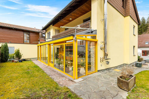 Wintergarten - Einfamilienhaus mit 215,00 m&sup2; in Regenstauf zum Kaufen