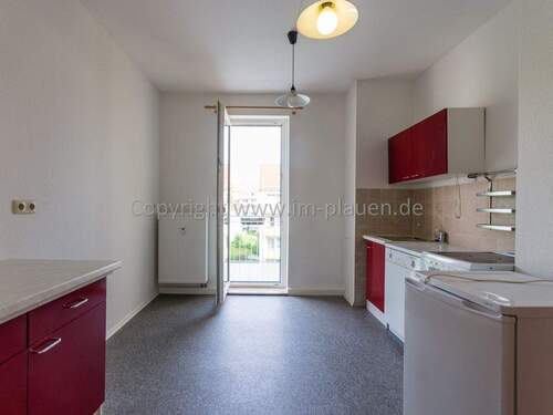 Küche mit EBK - 2 Zimmer Etagenwohnung in Plauen