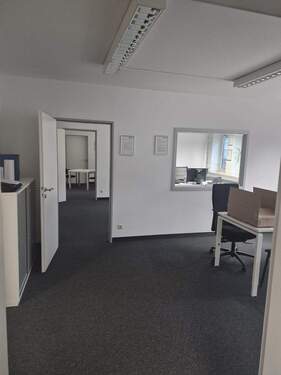 6208eb4b-4a5b-4160-9687-62d82892fc8b.jpg - Büro mit 272,00 m&sup2; in Krefeld zur Miete