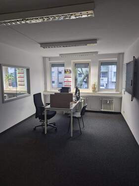 d48cc6af-66b4-4e6f-a52a-e053025d2050.jpg - 