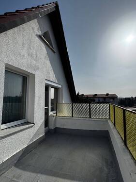 Dachgeschoss_Balkon - 