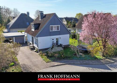 V11128P Titelbild - Renoviertes Einfamilienhaus mit Teilmodernisierungen in Sackgassenlage in Hetlingen