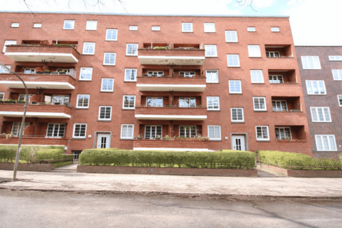 Front - Ruhig gelegen & bestens angebunden: 2,5-Zimmer-Wohnung in Winterhude