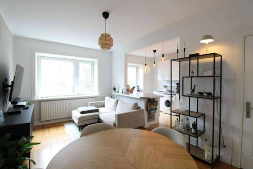 Wohnzimmer_1 - 2 Zimmer Etagenwohnung zum Kaufen in Hamburg