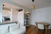 Wohnzimmer_2 - 2 Zimmer Etagenwohnung in Hamburg