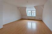 Wohnzimmer - 3 Zimmer Etagenwohnung in Plauen