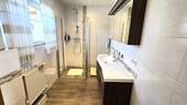 Badezimmer im Erdgeschoss - 