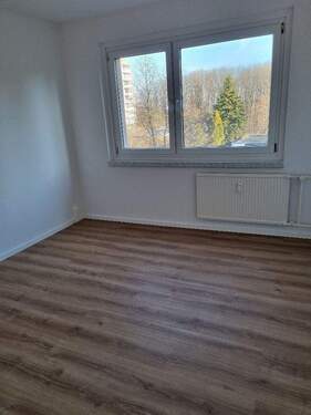 20251202_113558_resized.jpg - 2 Zimmer Etagenwohnung in Chemnitz