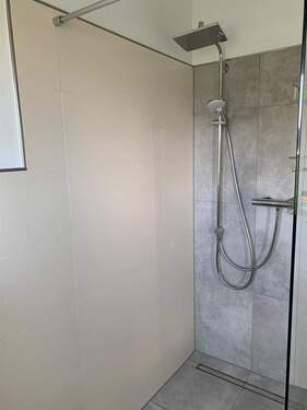 Dusche - Etagenwohnung mit 77,70 m&sup2; in Barnstorf zur Miete