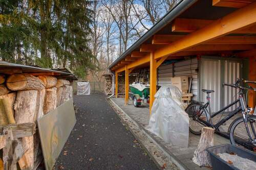 Container mit Schleppdach - 