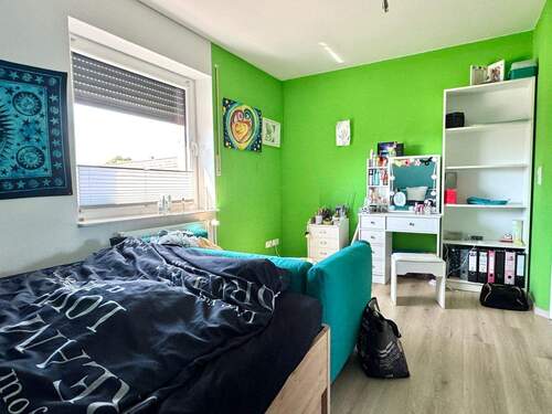 Schlafzimmer II OG - 