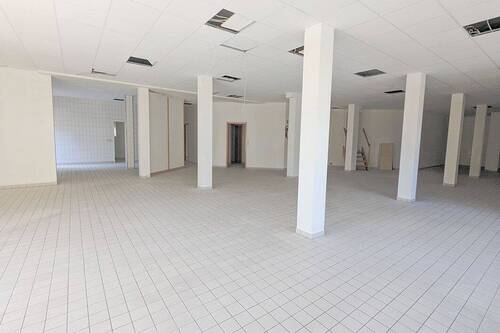 Blick auf Nebenräume - Etagenwohnung mit 348,00 m&sup2; in Blaufelden zum Kaufen