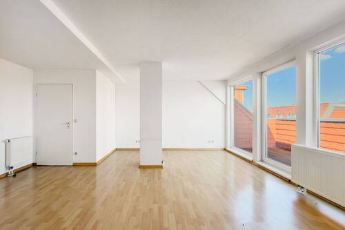 Weitere Ansicht Wohnbereich - 3 Zimmer Etagenwohnung zum Kaufen in Berlin-Lichtenberg