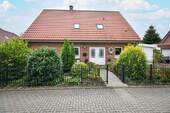 Außenansicht - Einfamilienhaus mit 177,10 m² in Schortens-Sillenstede zum Kaufen