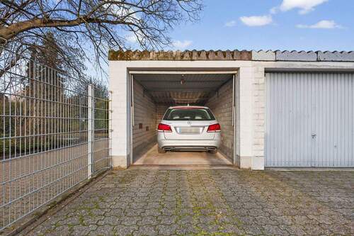 Garage - 
