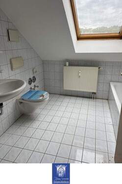Bad - Etagenwohnung mit 60,00 m&sup2; in Meißen zur Miete
