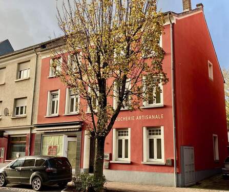 Vorderansicht rechts - 1 Zimmer Mehrfamilienhaus, Wohnhaus in Wittlich