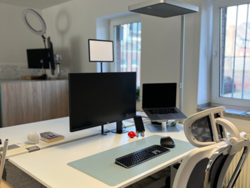 Arbeitsplatz auf der Empore - 