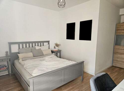 Schlafzimmer mit Doppelbett - 