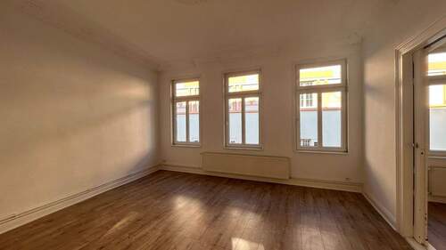 Wohnzimmer - 3 Zimmer Etagenwohnung in Helmstedt