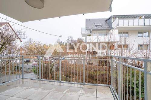 Balkon 1 - Etagenwohnung mit 107,00 m&sup2; in Eningen unter Achalm zum Kaufen