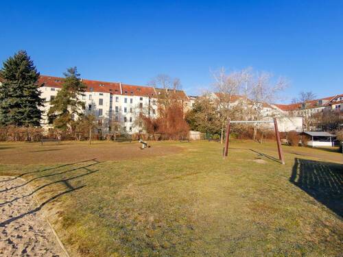 Parkähnl. Hinterhofgestaltung - 