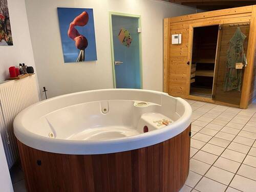 Whirlpool mit Sauna - 