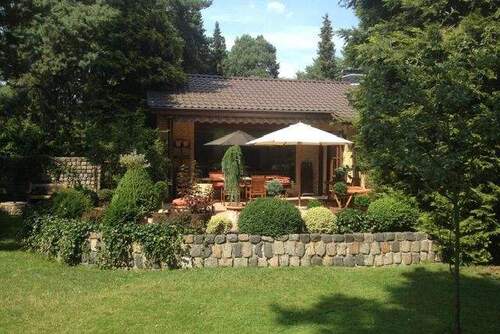 Bild 1 - Einmaliges Parkgrundstück in Maschen Heide mit Altbestand