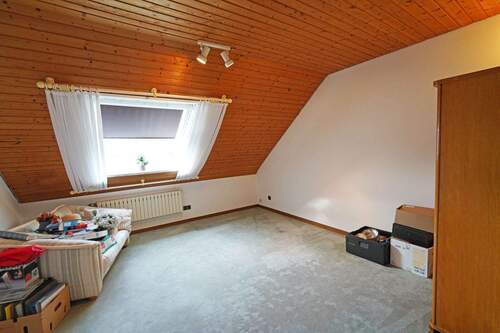 2. Schlafzimmer (Obergeschoss) - 