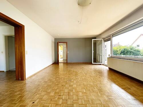 Wohn- & Esszimmer - Wohnung OG - 