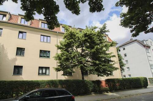 Straßenansicht 02 - Etagenwohnung mit 66,40 m² in Dresden zum Kaufen