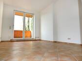 Großes Zimmer mit Balkon - 1 Zimmer Etagenwohnung zur Miete in Schwerin