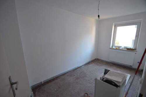 DSC_0078.JPG - Teilsanierte 3 Zimmerwohnung - 199.000,00&nbsp;EUR Kaufpreis, ca.&nbsp; 62,00&nbsp;m&sup2;&nbsp;Wohnfl&auml;che