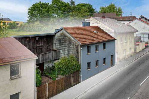 Bild 1 - Das wohl preiswerteste Einfamilienhaus in Furth im Wald!