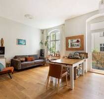 Wohnen am Schillerpark: Charmante 3-Zimmer-Altbauwohnung mit zwei Balkonen - Berlin Wedding
