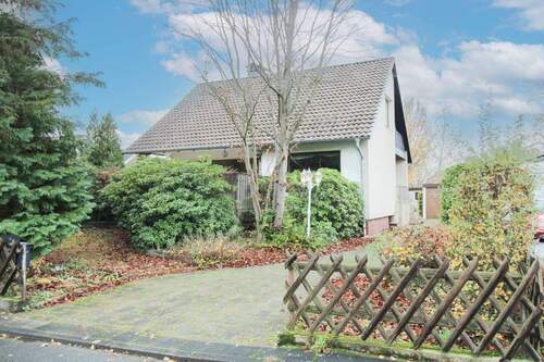 Vorderansicht_ - Gepflegtes 3,5 Zi. Einfamilienhaus in ruhiger und zentraler Lage in Gifhorn