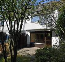 Heisinger Sahneschnittchen! Überarbeitungsbedürftiges RMH mit Garten & TG-Stellplatz in Bestlage - Essen Heisingen