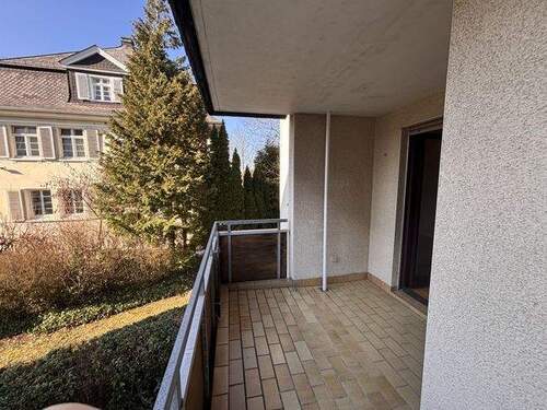Balkon - Stadtnahes Wohnen - 760,00&nbsp;EUR Kaltmiete, ca.&nbsp; 82,00&nbsp;m&sup2;&nbsp;Wohnfl&auml;che