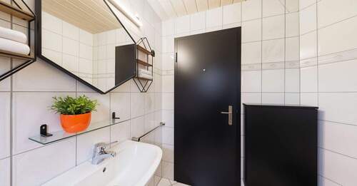 Badezimmer - (KI generiert) - 
