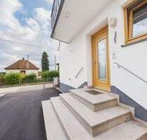 Charmantes Zweifamilienhaus mit großem Garten und viel Potenzial in Pöttmes