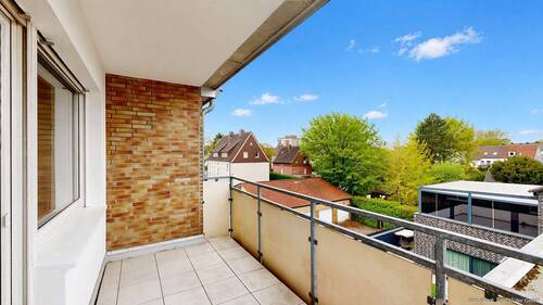 Überdachter Balkon mit Blick ins Grüne - Ihr Feierabendplatz mit Sonne - 2-Zimmer-Wohnung mit Loggia und Blick ins Grüne in Hamm-Westen