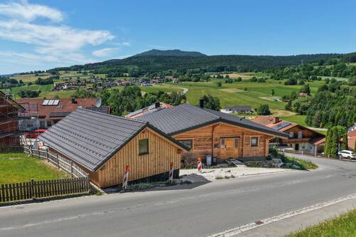 Bild 1 - Ihr Traum vom Blockhaus - Modernes Wohnen inmitten der Natur in Arrach!