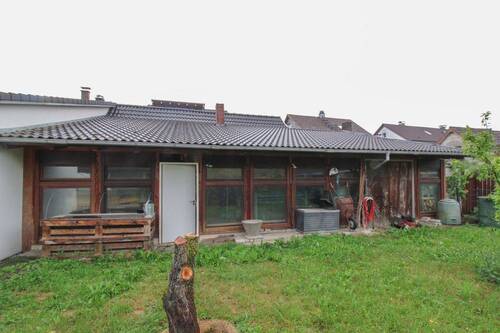 Rückansicht Nebengebäude - 5 Zimmer Doppelhaushälfte zum Kaufen in Dettenheim