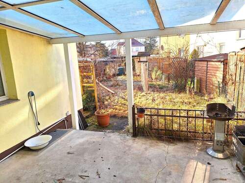 25 Terrasse +kl Grundst..jpg - 