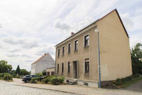 Straßenansicht - 