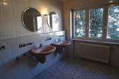 Großes Badezimmer - 
