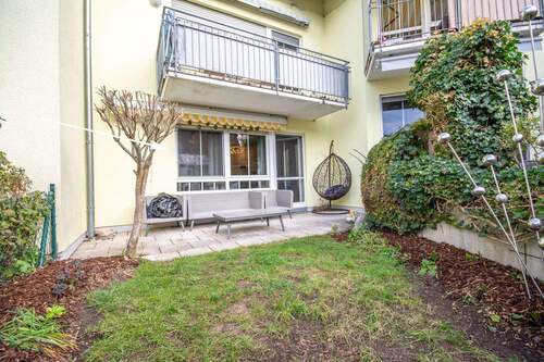 gemütliche 2-Zimmer Wohnung mit Küche und kleinem Garten - ***TOLLE 2-ZIMMER-WOHNUNG IM EG MIT KÜCHE UND GARTENANTEIL***